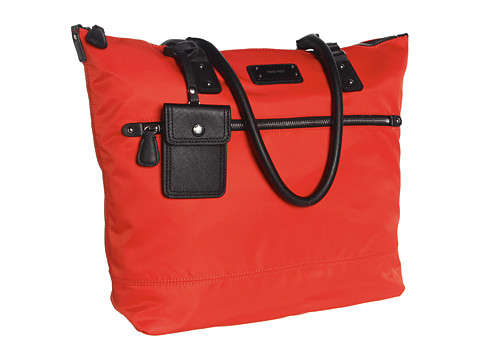 Nine West 9 on the Go